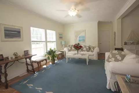 115 S Burning Tree Dr, Hampstead, NC 28443 photo 5