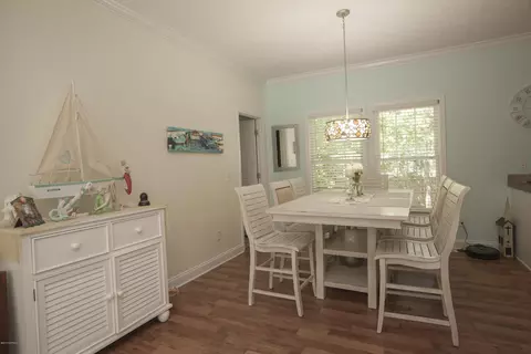 115 S Burning Tree Dr, Hampstead, NC 28443 photo 8