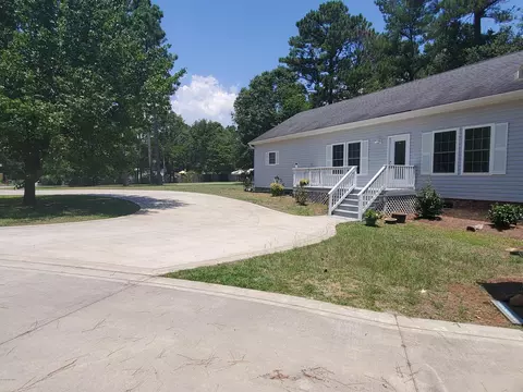 115 S Burning Tree Dr, Hampstead, NC 28443 photo 2