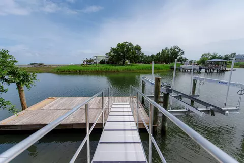715 Hughes Rd, Hampstead, NC 28443 photo 45