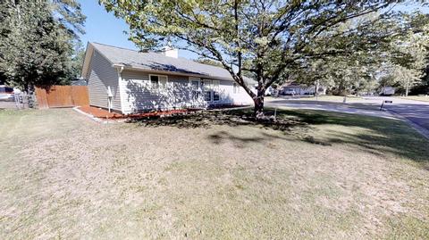 237 Spring Dr, Jacksonville, NC 28540 photo 3