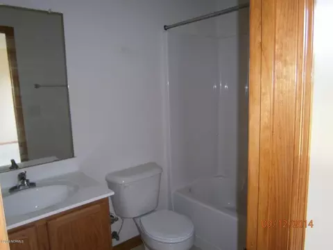 106 Appleton Ln, Richlands, NC 28574 photo 9