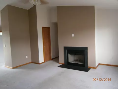 106 Appleton Ln, Richlands, NC 28574 photo 3