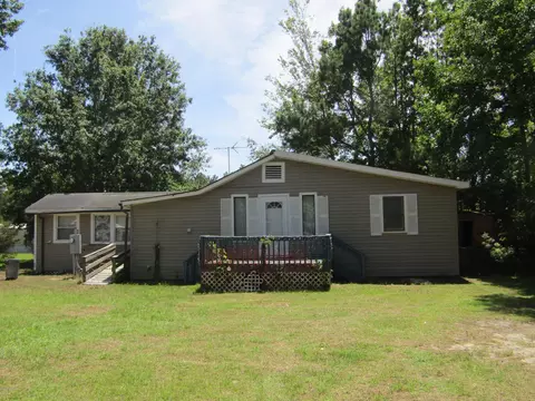 500 White Oak Dr, Hampstead, NC 28443 photo 1