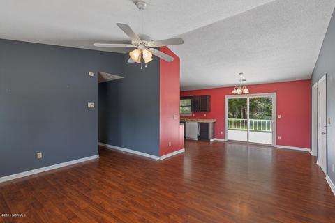 203 Cinnamon Dr, Hubert, NC 28539 photo 7