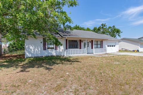 203 Cinnamon Dr, Hubert, NC 28539 photo 1