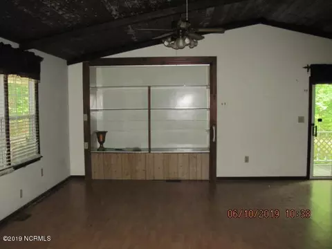 580 Johnson Nursery Rd, Willard, NC 28478 photo 4