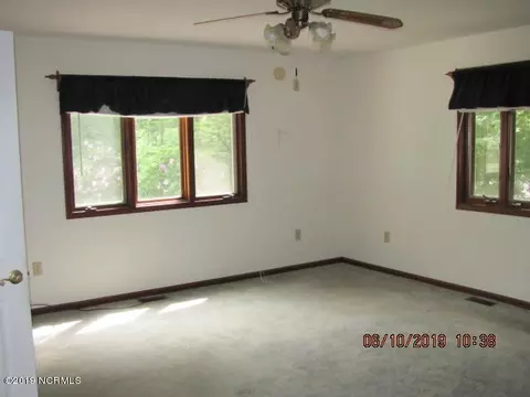 580 Johnson Nursery Rd, Willard, NC 28478 photo 6