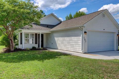 107 Bay Tree Cir, Hampstead, NC 28443 photo 2
