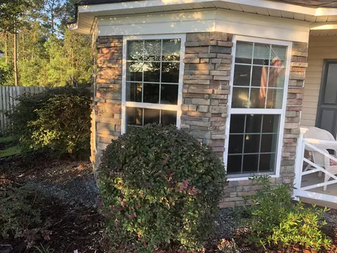 103 Hemlock Ct, Hampstead, NC 28443 photo 4