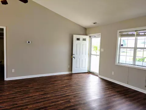 411 E Volant St, Hubert, NC 28539 photo 9