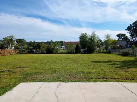 411 E Volant St, Hubert, NC 28539 photo 20