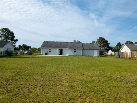 411 E Volant St, Hubert, NC 28539 photo 21