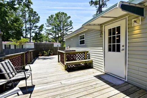 101 Quail Point Dr, Hubert, NC 28539 photo 8