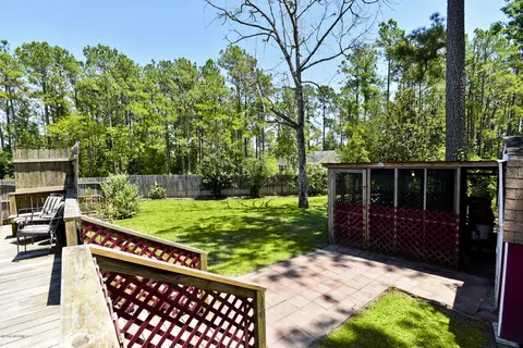 101 Quail Point Dr, Hubert, NC 28539 photo 13