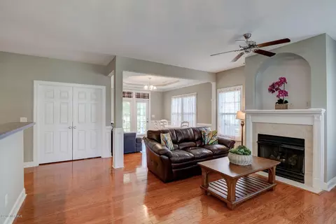 116 Azalea Dr, Hampstead, NC 28443 photo 4
