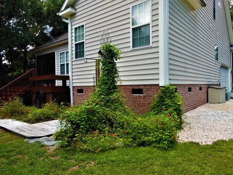 215 Hickory Ln, Hampstead, NC 28443 photo 13