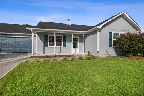 136 Daphne Dr, Hubert, NC 28539 photo 1