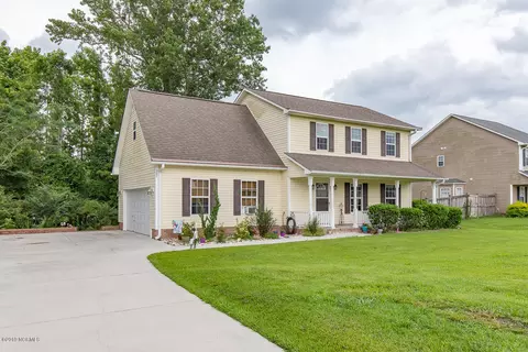 208 Traci Ct, Hubert, NC 28539 photo 2