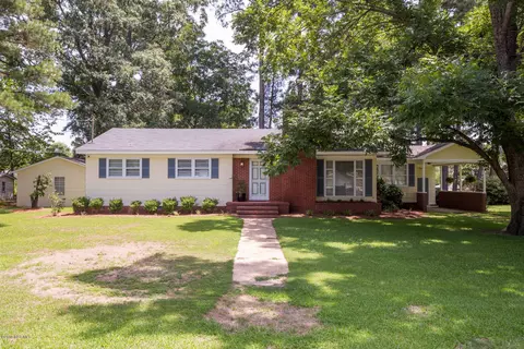119 S Hill St, Faison, NC 28341 photo 1