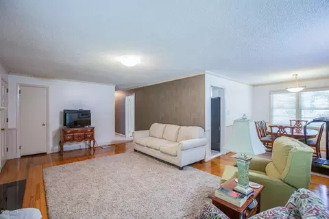 119 S Hill St, Faison, NC 28341 photo 4