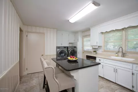 119 S Hill St, Faison, NC 28341 photo 9
