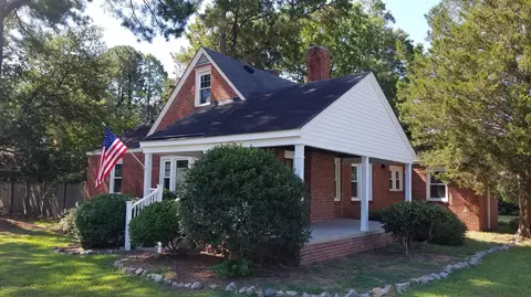 301 E 13th St, Washington, NC 27889 photo 3