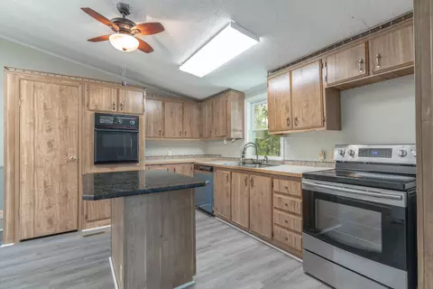 308 Dory Ct, Hampstead, NC 28443 photo 9