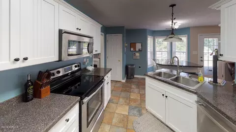 106 Beagle Dr, Hubert, NC 28539 photo 10