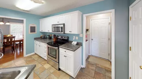 106 Beagle Dr, Hubert, NC 28539 photo 9