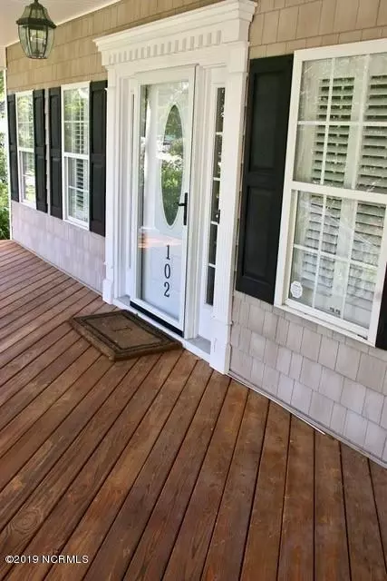 102 Bogey Ct, Hampstead, NC 28443 photo 5