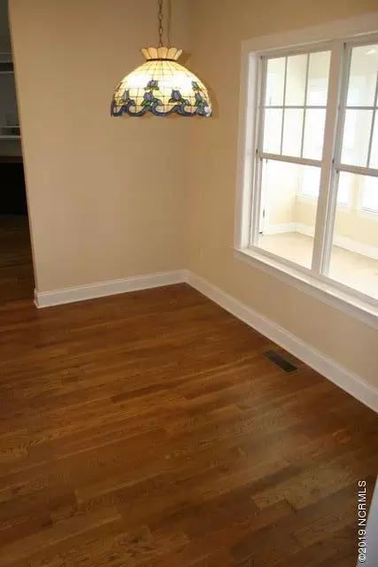 102 Bogey Ct, Hampstead, NC 28443 photo 12