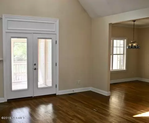 102 Bogey Ct, Hampstead, NC 28443 photo 6