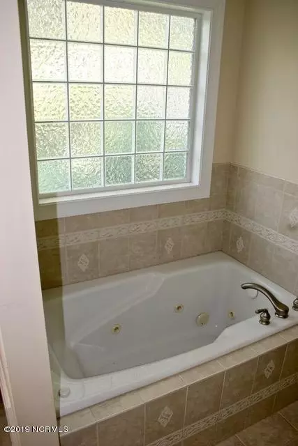 102 Bogey Ct, Hampstead, NC 28443 photo 20