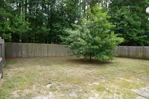 4639 Rainmaker Dr, New Bern, NC 28560 photo 4