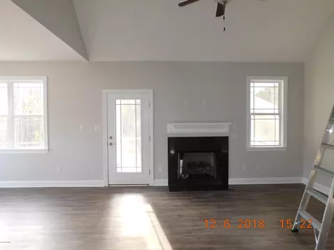 705 Hibiscus Ct, Hubert, NC 28539 photo 7