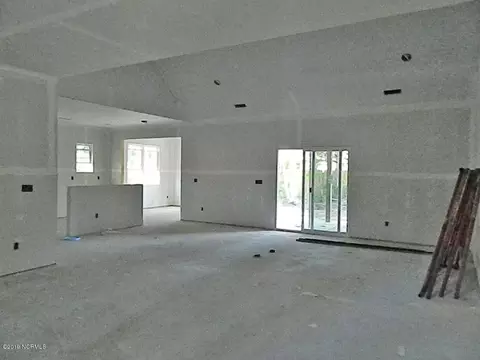 469 Dan Owen Dr, Hampstead, NC 28443 photo 2