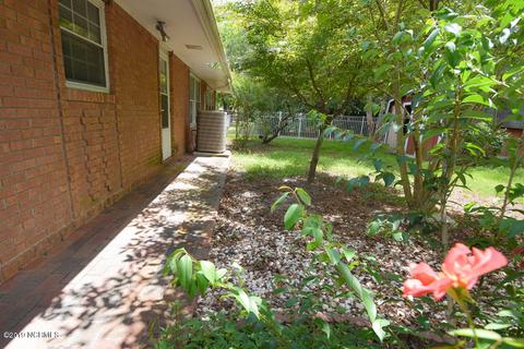 418 E Murray St, Wallace, NC 28466 photo 9