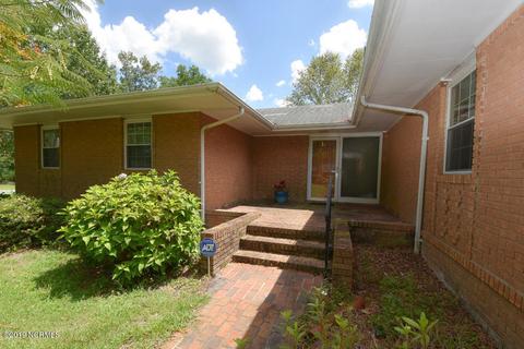 418 E Murray St, Wallace, NC 28466 photo 3