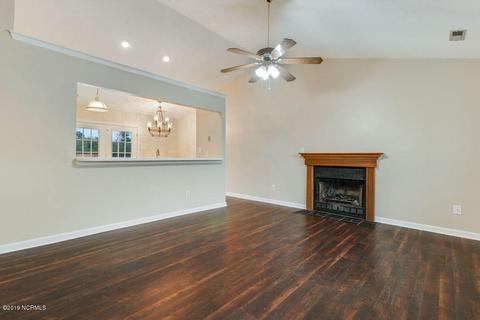 108 Dayrell Dr, Hubert, NC 28539 photo 4
