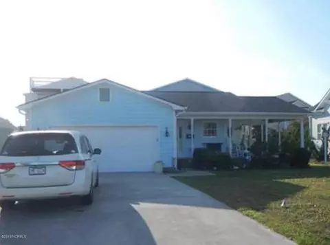 730 Sloop Pointe Ln, Kure Beach, NC 28449 photo 1