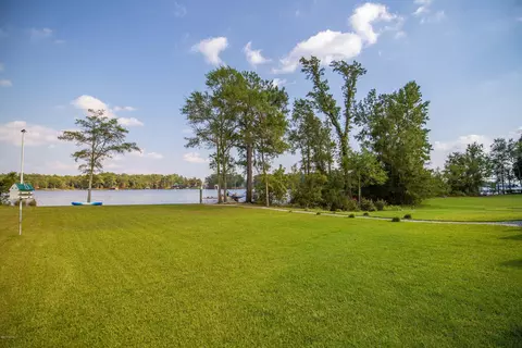 241 Sabre Point Dr, Bath, NC 27808 photo 8