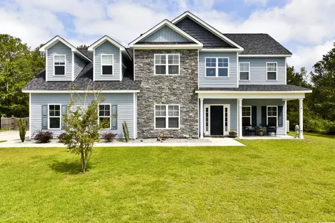 202 Ethan Pl, Hubert, NC 28539 photo 1