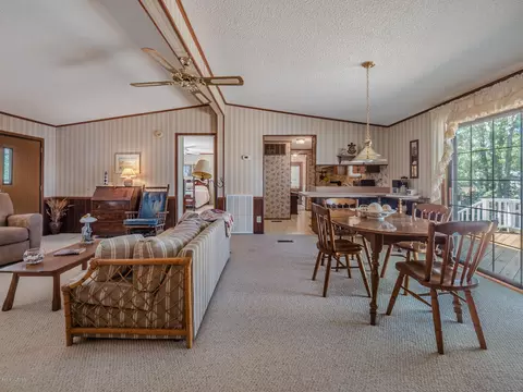 211 Doe Ridge Rd, Hampstead, NC 28443 photo 6
