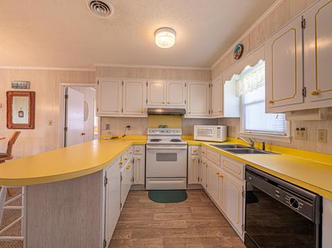 411 37th St, Sunset Beach, NC 28468 photo 10