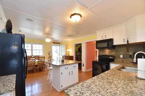 606 Seashore Dr, Atlantic, NC 28511 photo 17