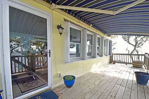 606 Seashore Dr, Atlantic, NC 28511 photo 9