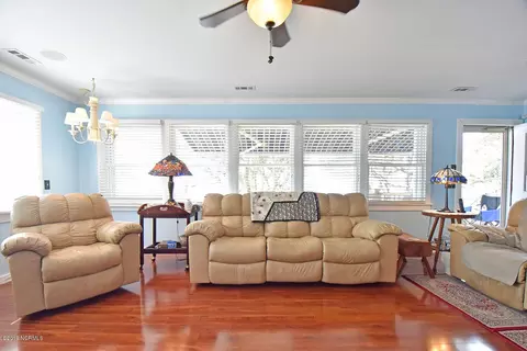 606 Seashore Dr, Atlantic, NC 28511 photo 10