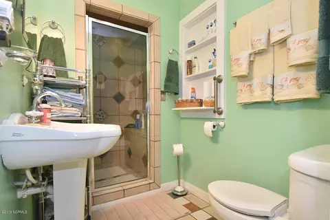 606 Seashore Dr, Atlantic, NC 28511 photo 24