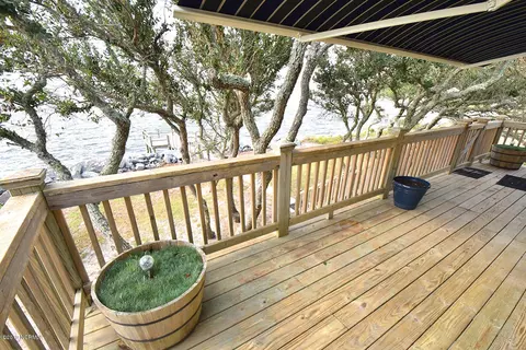 606 Seashore Dr, Atlantic, NC 28511 photo 7